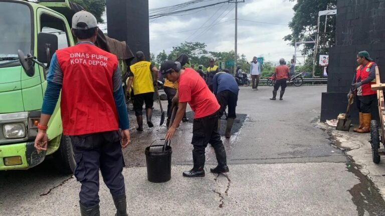 DPUPR Depok Normalisasi 9 Titik Kali dan Situ Cegah Banjir