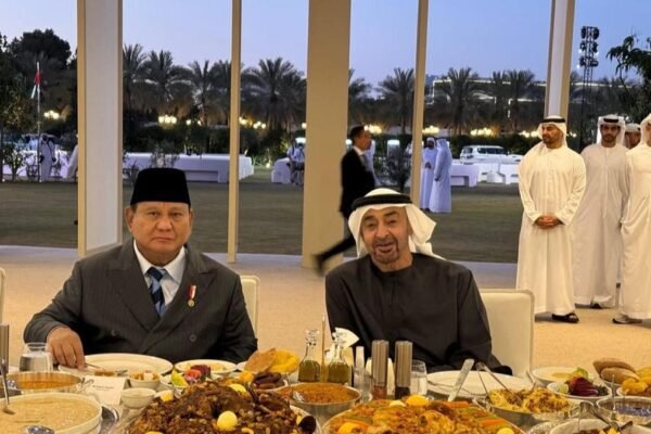 Prabowo Disambut 7 Pemimpin Emirat di Abu Dhabi, Pertemuan Langka